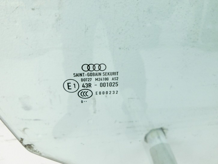 Audi A3 8P QU 10-12 5T RVK Seitenscheibe Tür Türscheibe Rechts Vorne Audi A3 8P QU 10-12 31.01.2011 8P4845202B gebraucht Vorschau 3