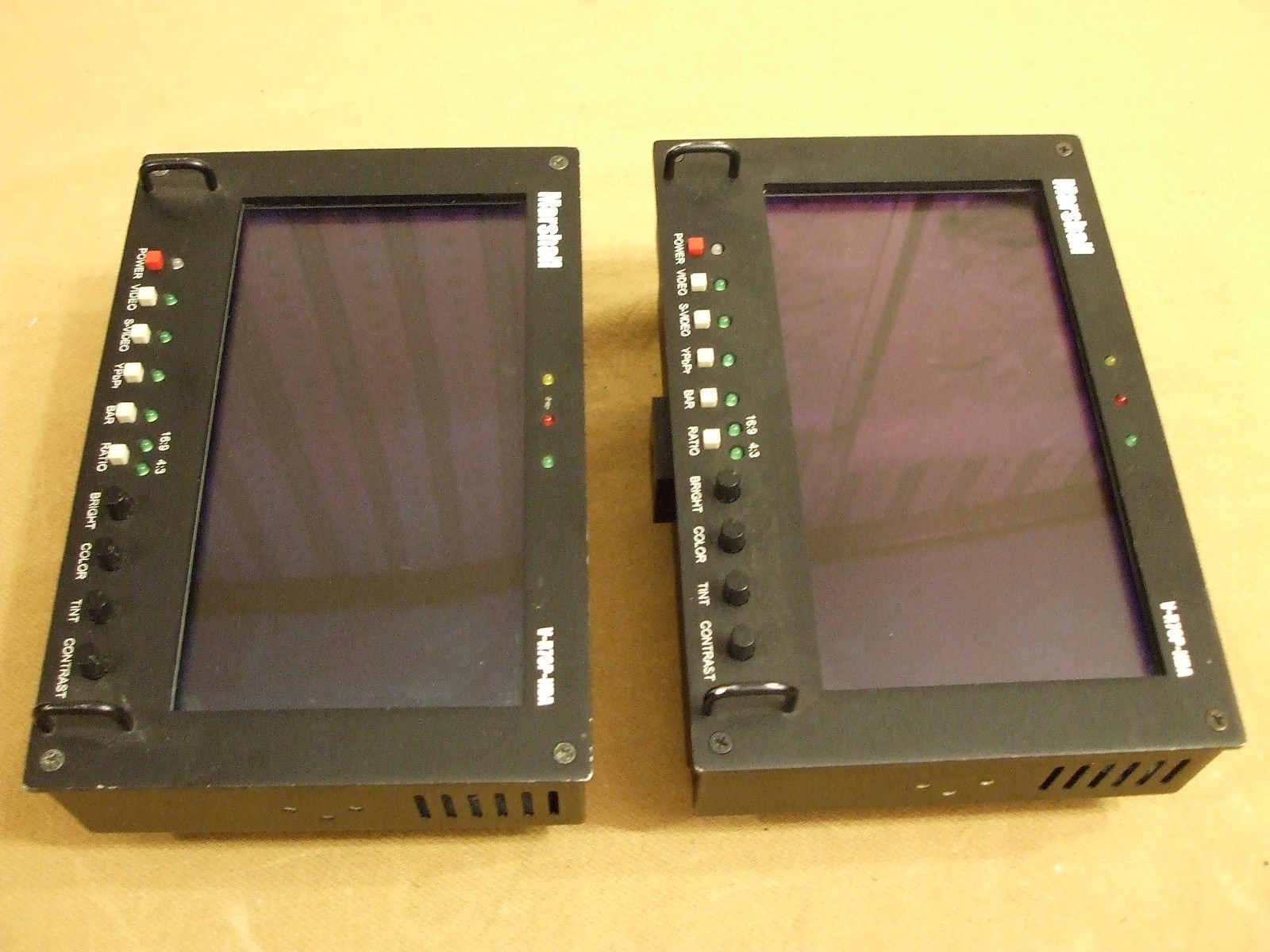 2 Marshall V-R70P-HDA V Mount