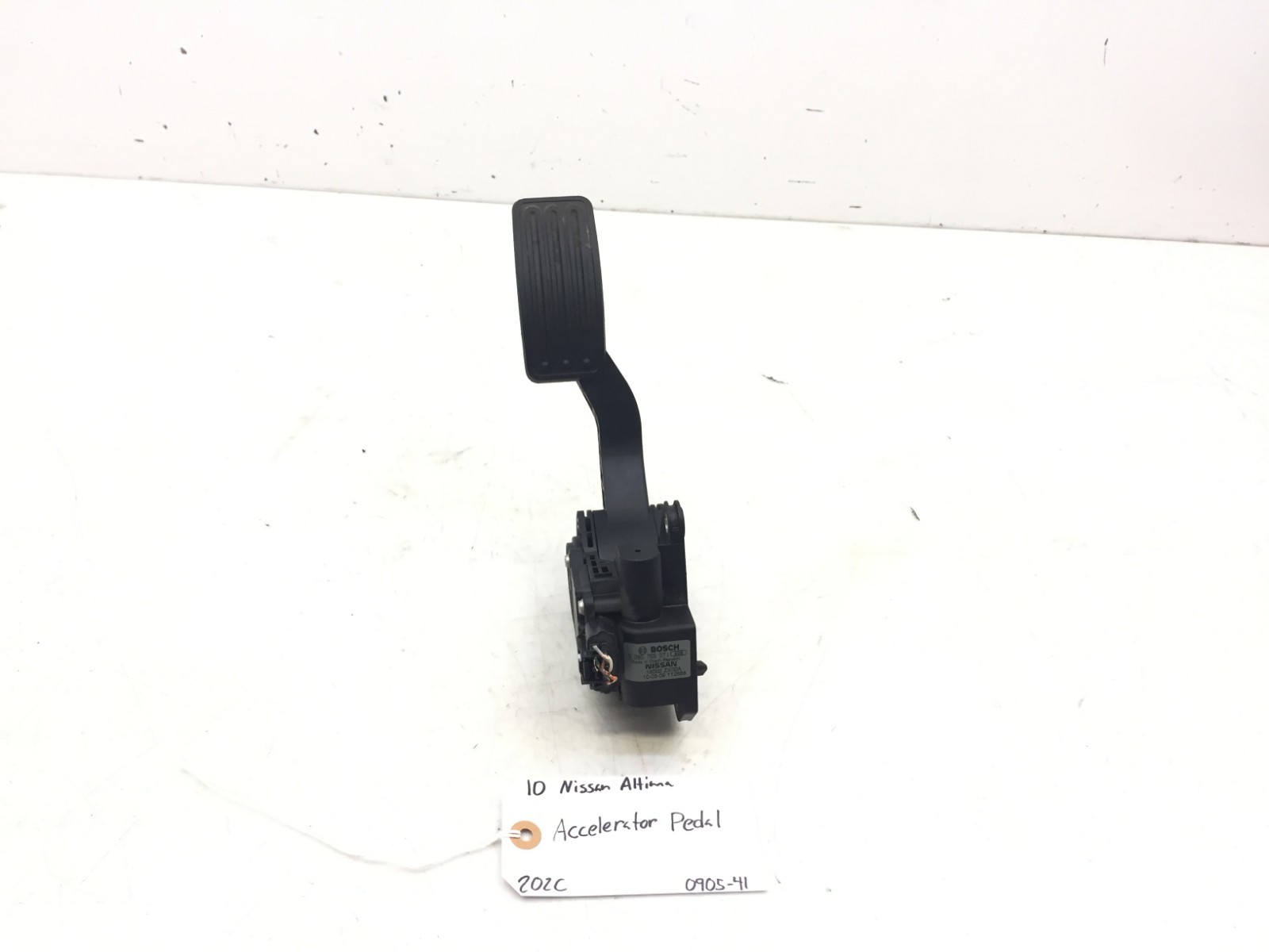 09 10 11 NISSAN ALTIMA GAS ACCELERATOR PEDAL OEM 18002 ZX00A