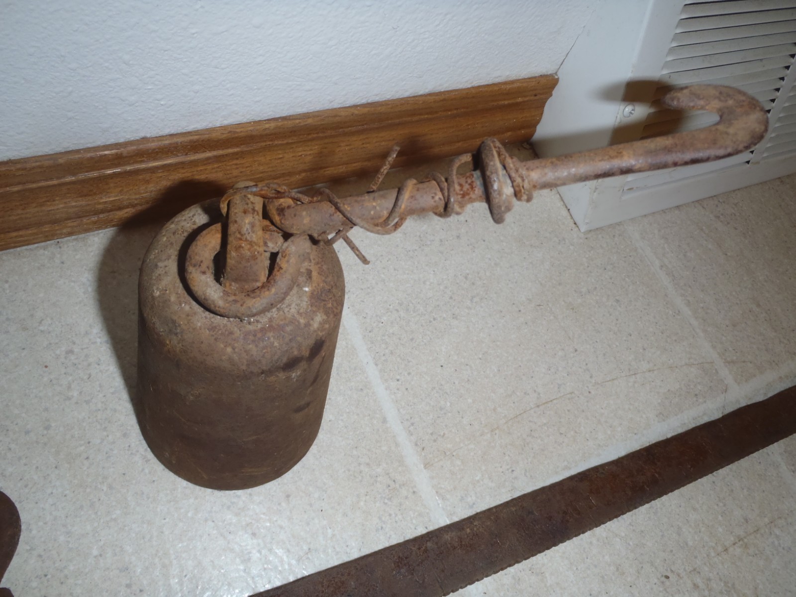 RARE VINTAGE CAST IRON SCALE,COCONUT,TOBACCO,GRAINS,SEEDS SCALE