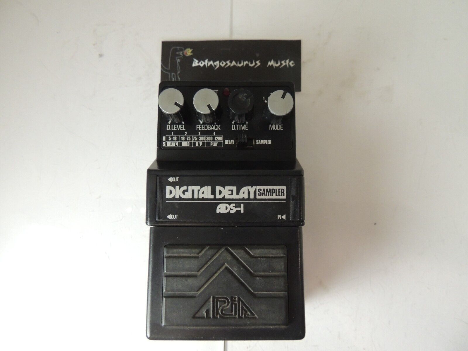 Vintage Aria ADS-1 Digital Delay & Sampler Effects Pedal