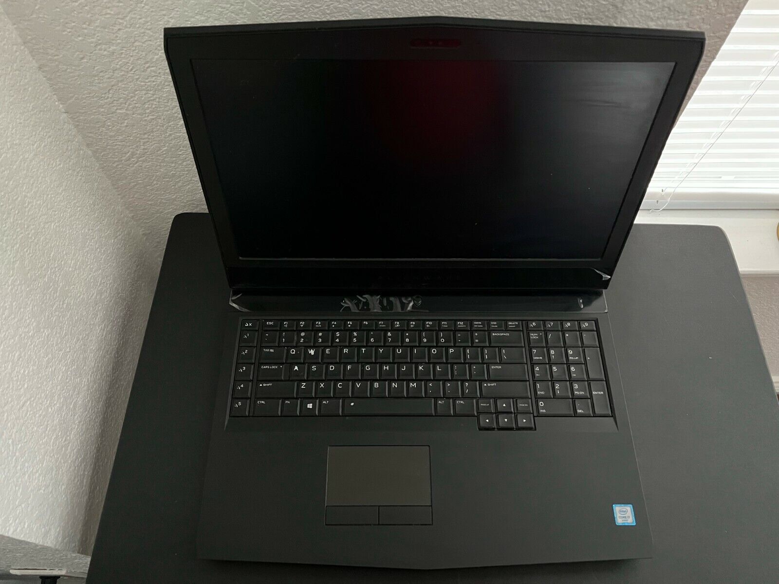 Alienware 17 R4 i7-6700 HQ 16GB GTX 1070 256GB + 1TB Storage (READ DESCRIPTION!) | eBay Alienware 17 R4 i7-6700 HQ 16GB GTX 1070 256GB + 1TB Storage (READ DESCRIPTION!) | eBay