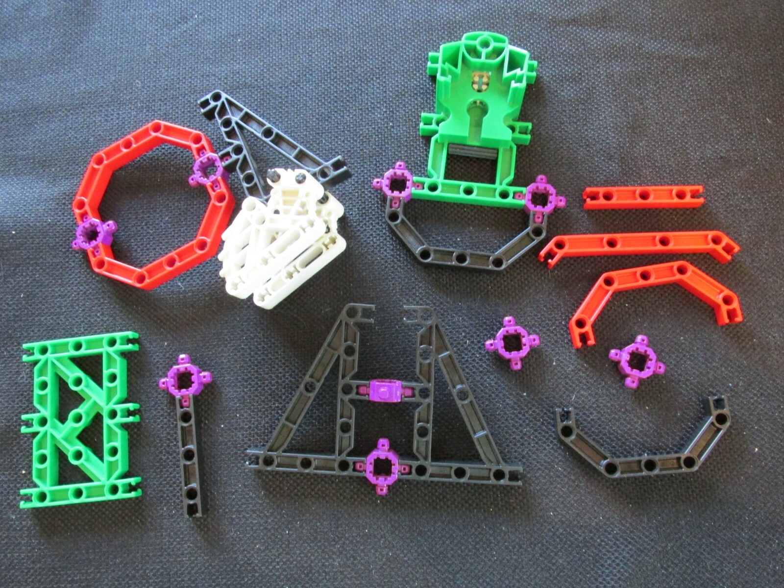 Lot LEGO Znap Bricks Rare Parts, Bulk Red Green Black snap grid