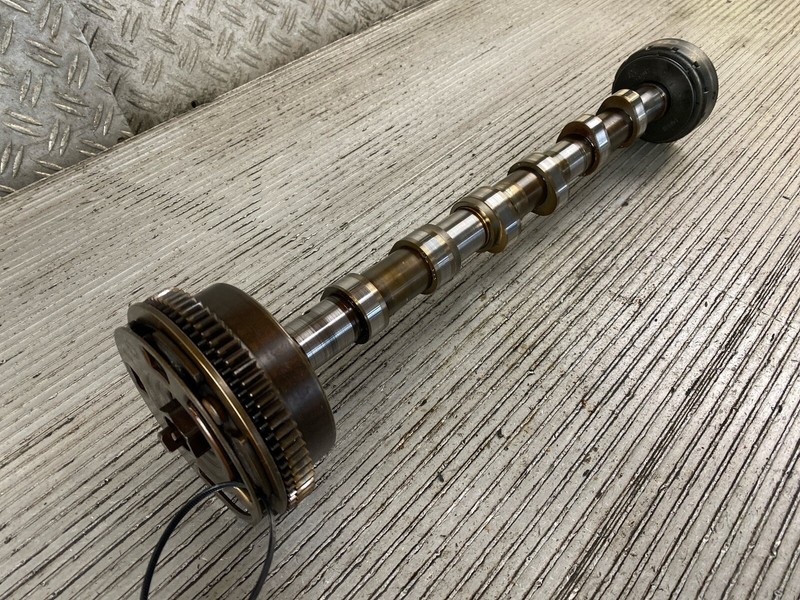 81851 Nockenwelle Rechts Auslass Mercedes-Benz Cls (C219) A2720504401