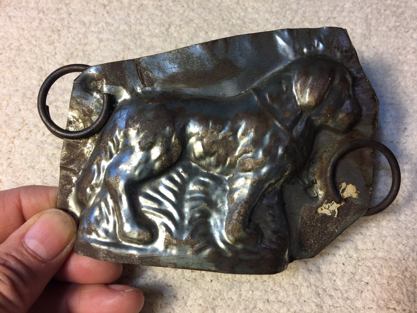 UNIQUE VINTAGE METAL DOG SHAPPED CHOCOLATE MOLD WITH ATTACHED RINGS
