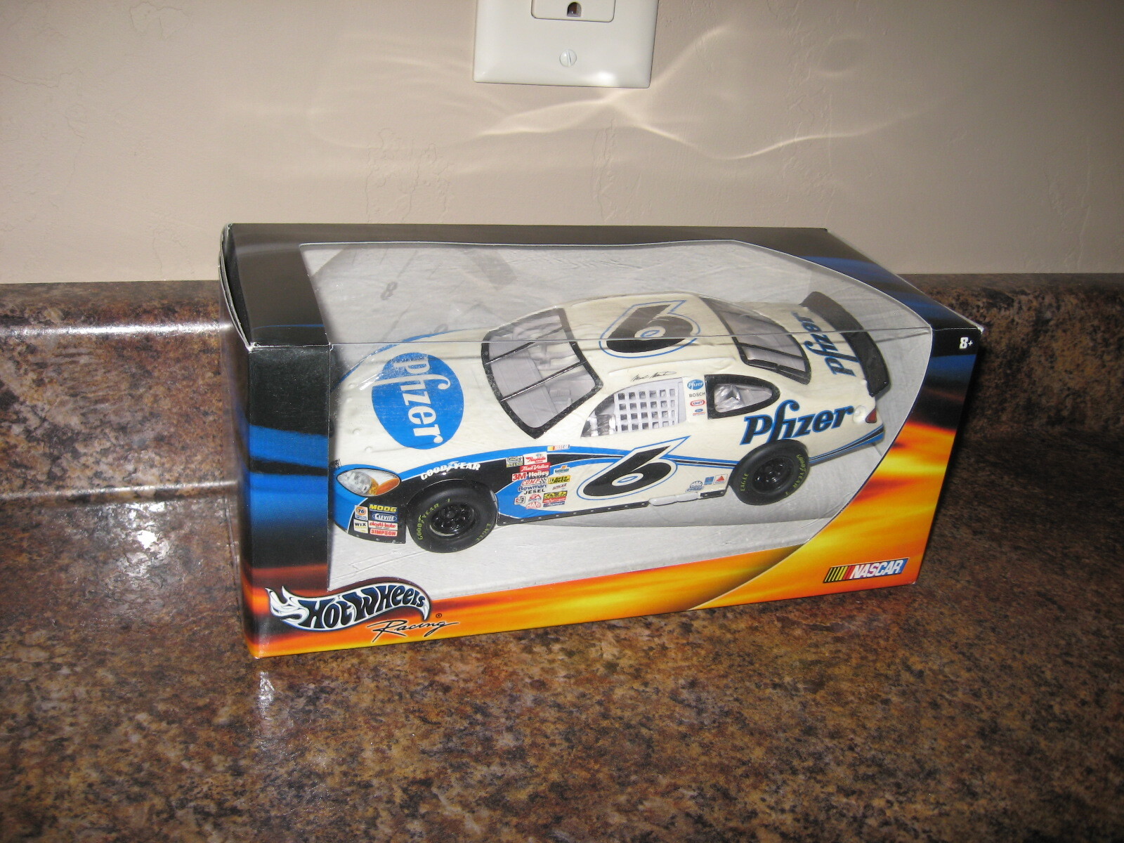 1/24 ナスカー フォード トーラス FORD NASCAR VIAGRA 1/24