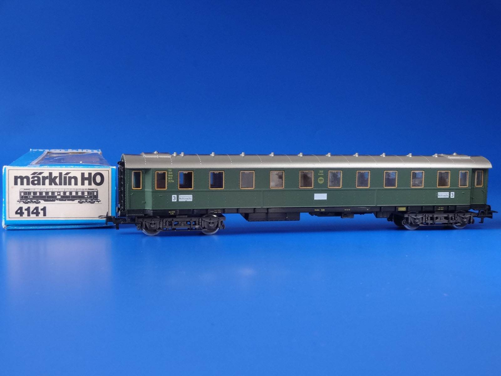 Märklin HOゲージ ビール貨車４両 Märklin Start up - Crane Car | Maerklin US