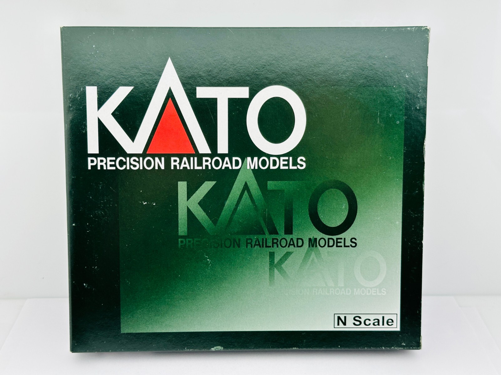 KATO N Scale Train SMOOTHSIDE PASSENGER CAR Set A - UNION PACIFIC #106-1054