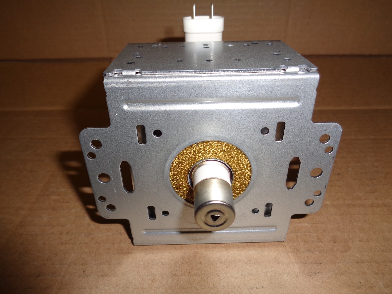 LG OEM 2M246 G1710-359339  Microwave Magnetron Whirlpool KItchenAid - SE121