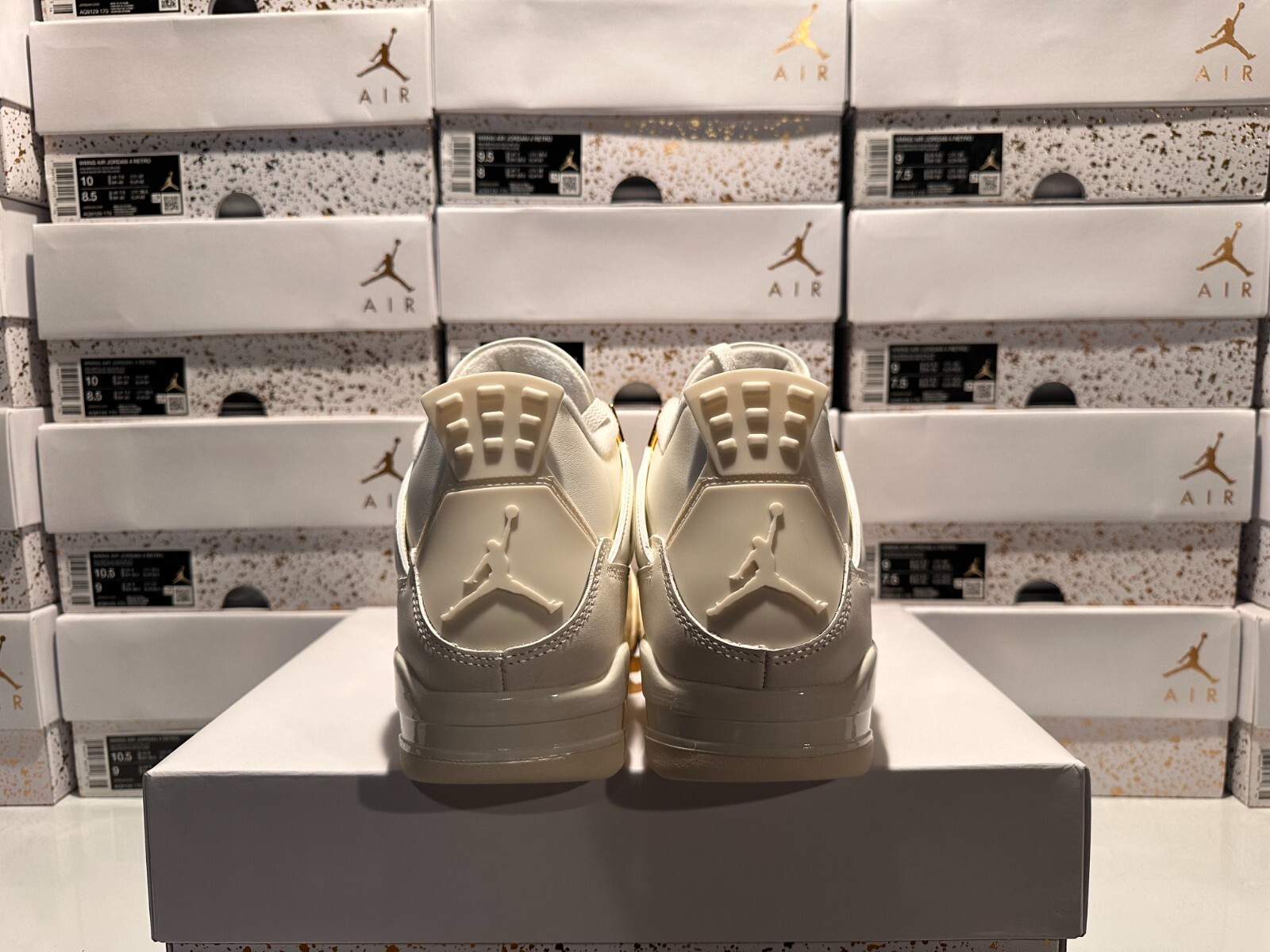 Pre-owned Jordan Air  4 Retro White Metallic Gold Aq9129-170 Women Sizes 8.5w-12w (in Hand)