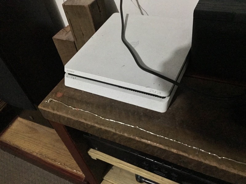ps4 slim glacier white 1tb
