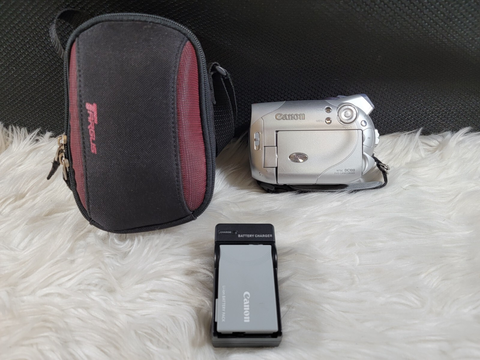 Canon DC100 DVD Camcorder w/25x Optical Zoom, Bundle | eBay Canon DC100 DVD Camcorder w/25x Optical Zoom, Bundle | eBay