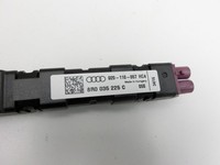 Audi Q5 8R 12-16 Antennenverstärker Weiche Antenne Links Hinten Audi Q5 8R 12-16 04.10.2016 8R0035225C 920-110-057... Vorschau 2