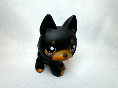 LITTLEST PET SHOP #92~DOBERMAN PINSCHER DOG LPS BLACK MAGNET ORANGE EYES