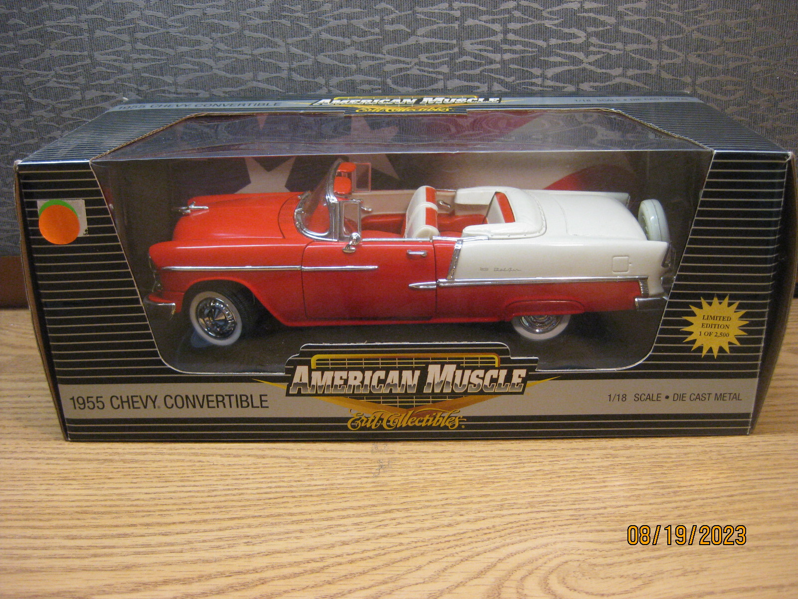 1/18 1955 CHEVROLET (BEL AIR ) CONVERT. RED/IVORY, BY ERTL