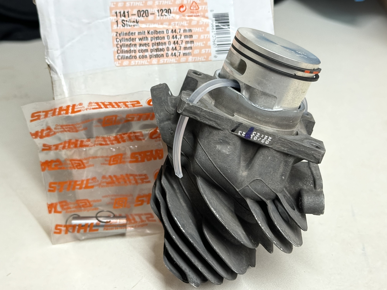 STIHL OEM CYLINDER KIT 1141 020 1230 FOR MS261 MS261C C-M C-MQ WITH PISTON 44.7m