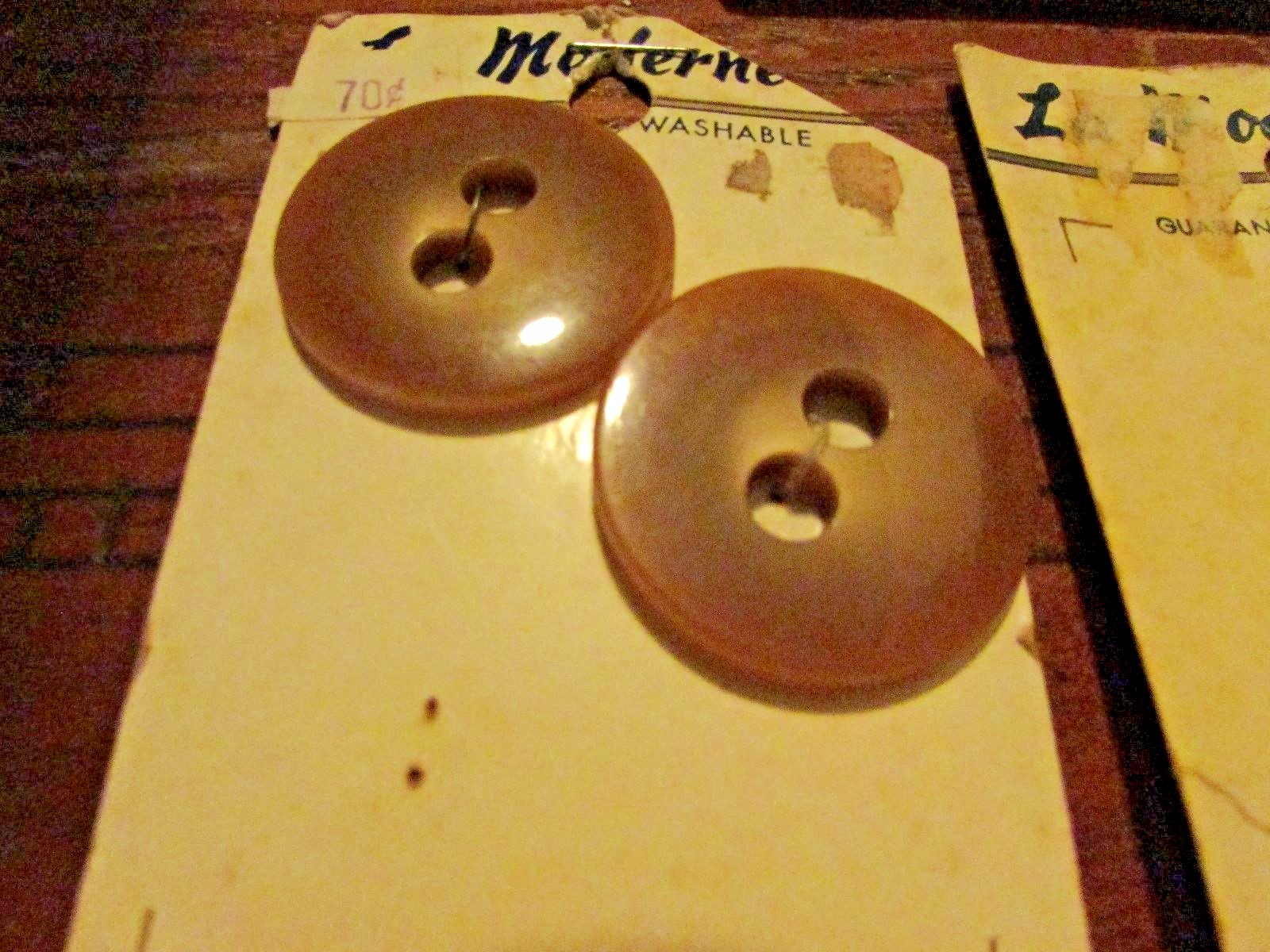 SIX CARDS OF DIFFERENT LARGE VINTAGE BUTTONS