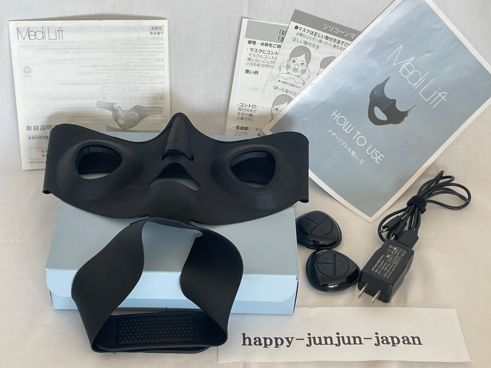 YA−MAN EP-14BB Used Medi Lift Black EMS facial equipment w YA−MAN EP-14BB Used Medi Lift Black EMS facial equipment w
