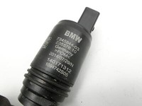 BMW 1er 114i F20 11-15 Waschwasserpumpe Wischwasserpumpe Waschpumpe Vorne BMW 1er 114i F20 11-15 23.09.2014 7302589... Vorschau 4
