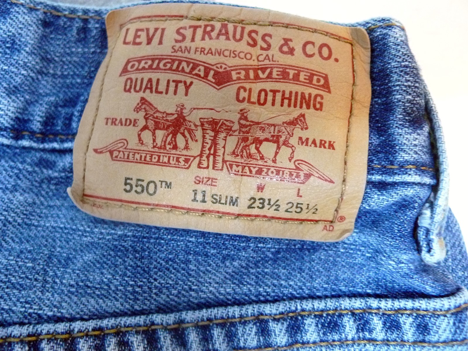 Lot Boys Nike S 8 Long Sleeved Shirt Size 11 Slim LEVIS 550 Jeans