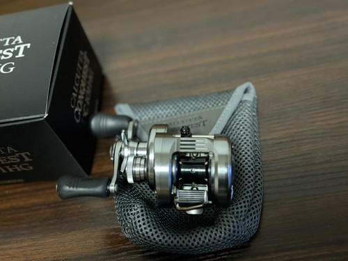 Shimano : Calcutta Conquest DC 101HG, Left Hand, Round bait