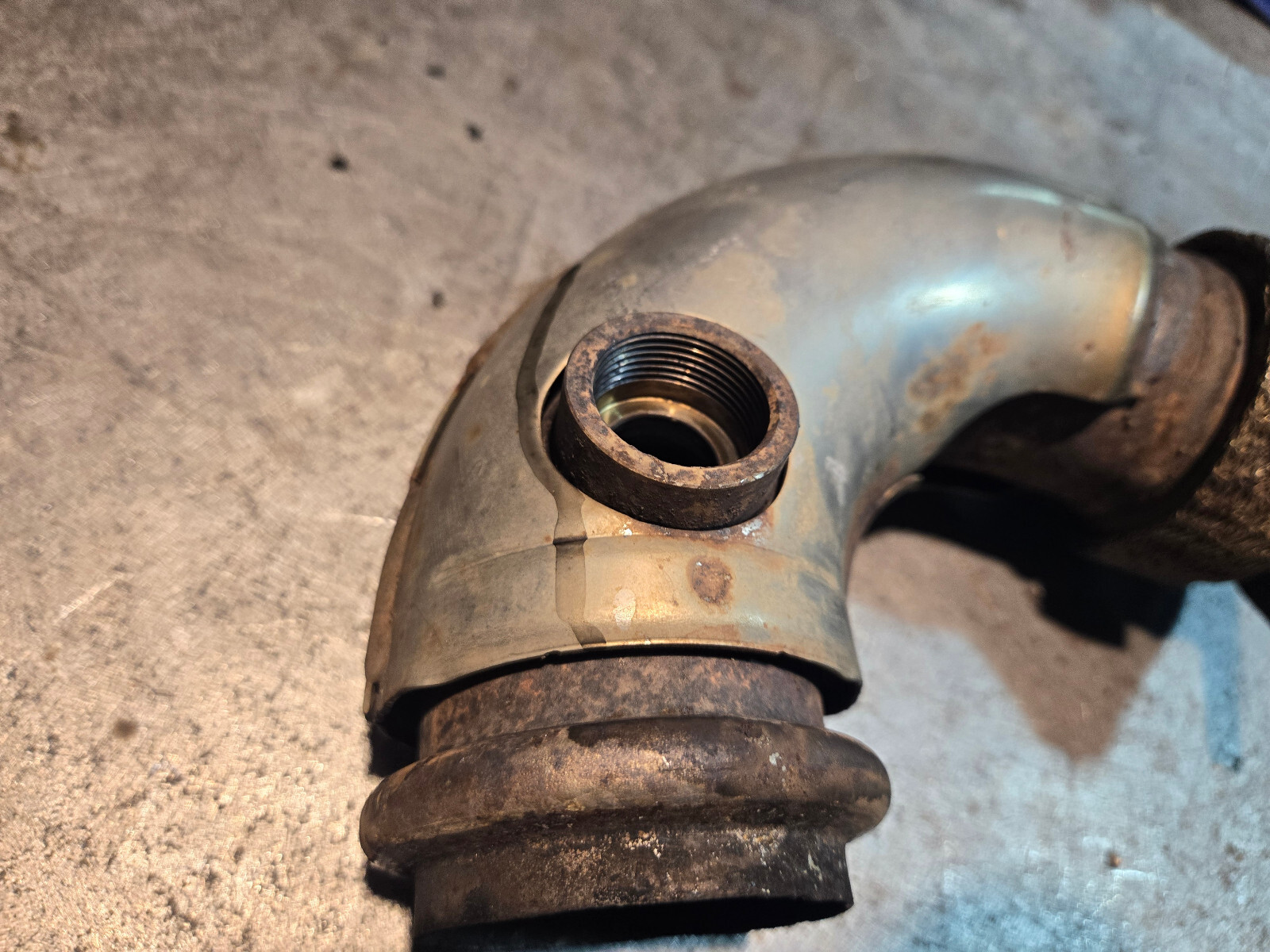 68280398AA 2014-2017 3.0L ECODIESEL USED TURBO EXHAUST ELBOW DOWNPIP - Picture 3 of 5