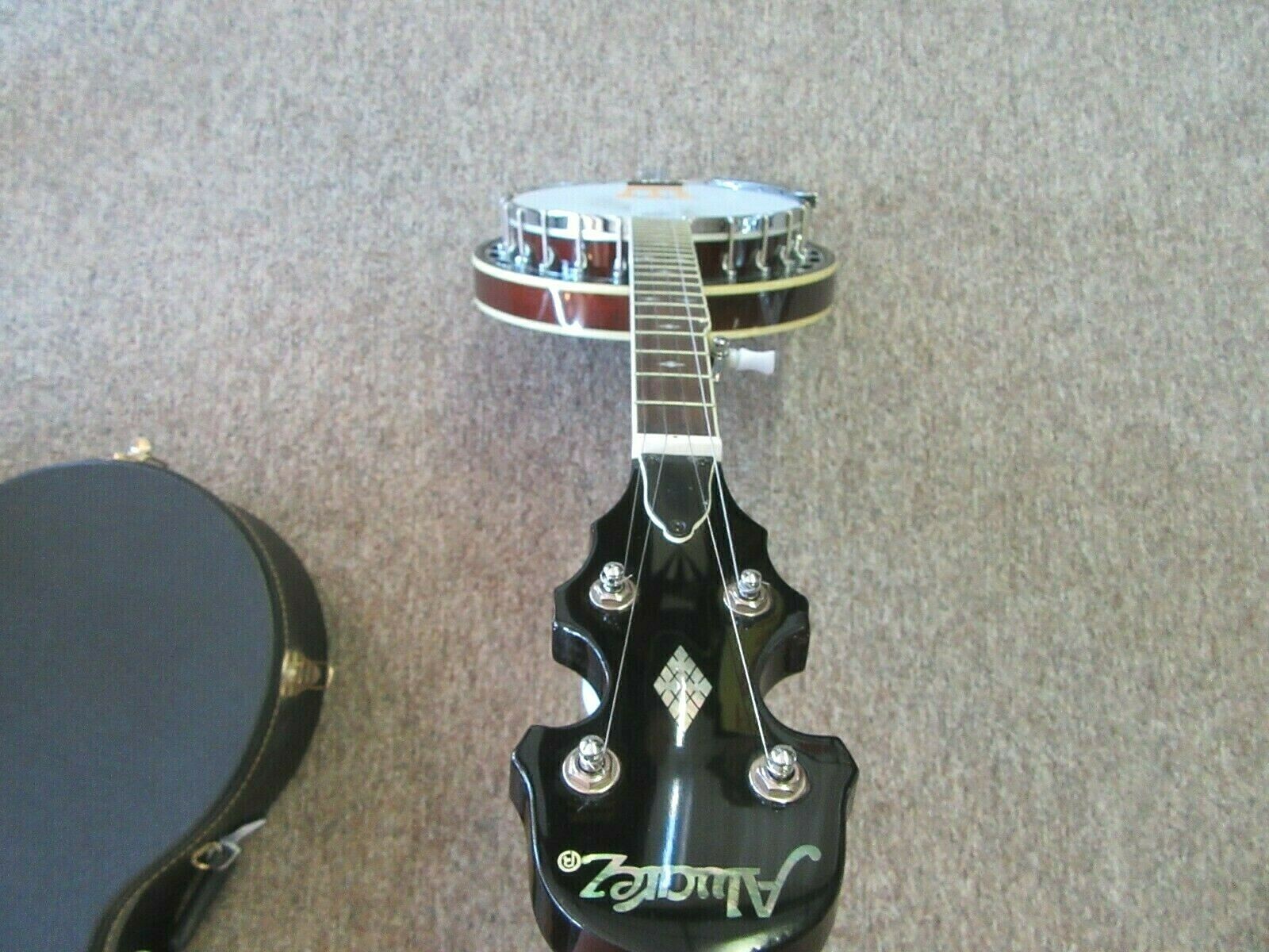 Alvarez 4280 Minstrel Banjo w/Case