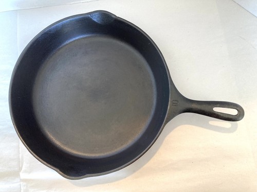 11-3/4 Inch Skillet Wagner R Antique Vintage