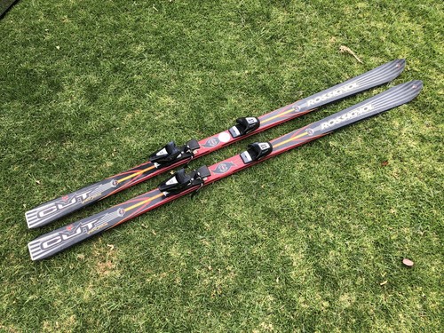 ROSSIGNOL CUT 10.4 L 184 CM DOWNHILL SKIS w/ Salomon 600