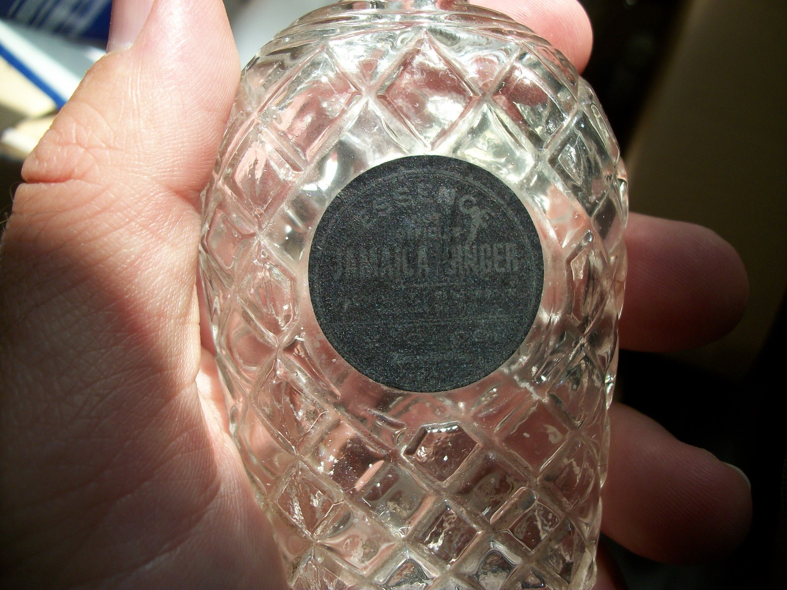 VERY NICE 1/8TH PINT SIZE LABELED JAMAICA GINGER QUILTED PATTERN FLASK 1890S ERA