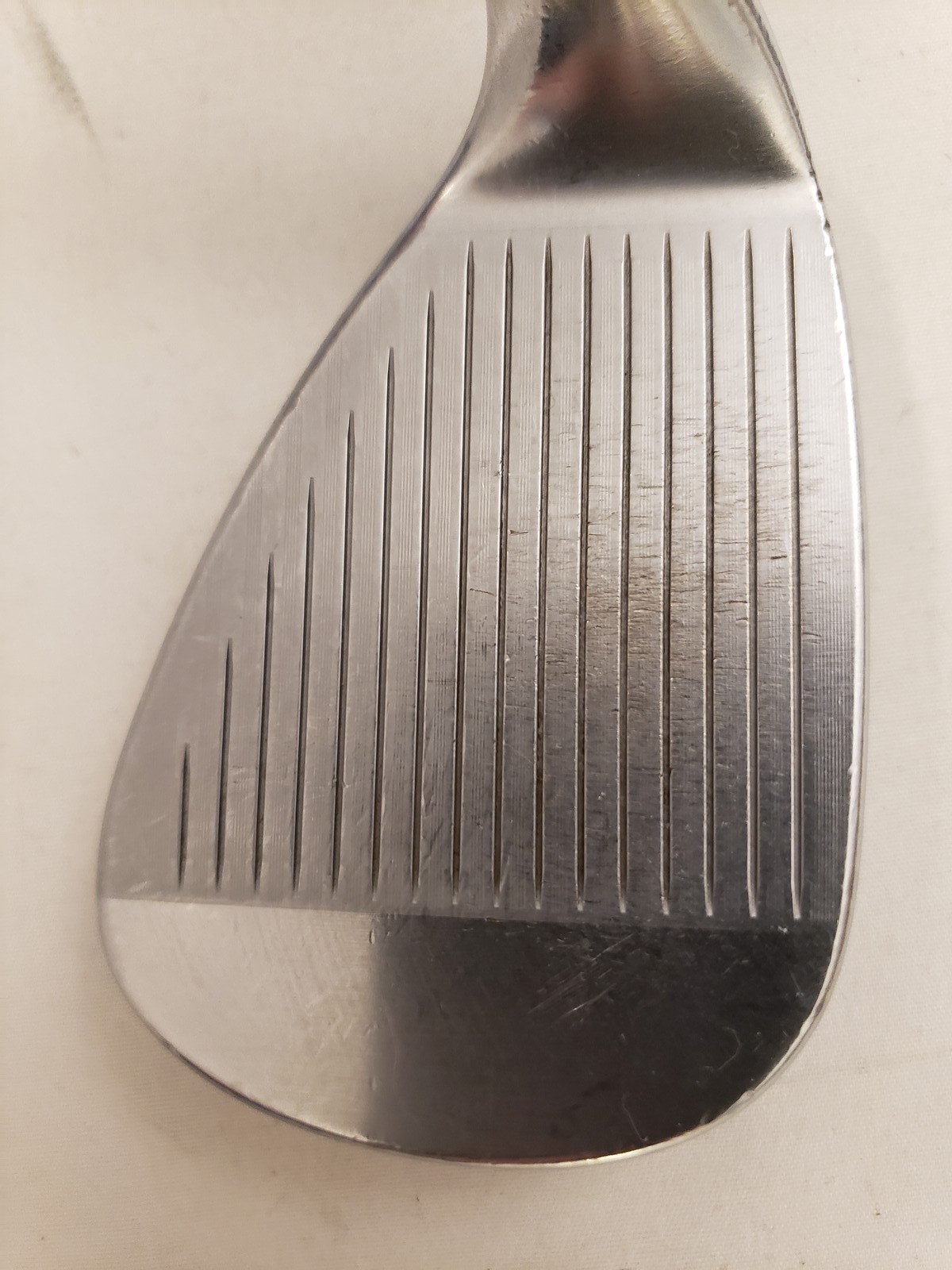 Used Titleist Vokey SM9 - Gap Wedge 48* - 10* F - Modus3 105 - Stiff - Custom