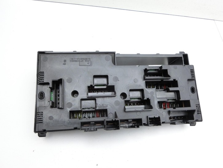 BMW 525d F10 13-17 2,0d 160KW Sicherungskasten Zentralelektrik BMW 525d F10 13-17 27.02.2014 9252815 61149252815... Bild 3