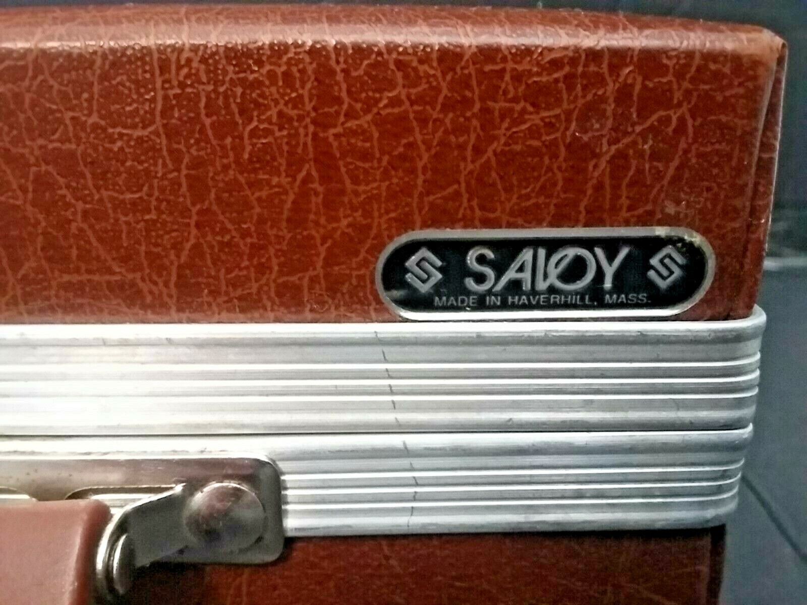 Vintage Savoy 16 Cassette Carry Case Brown Faux Leather 
