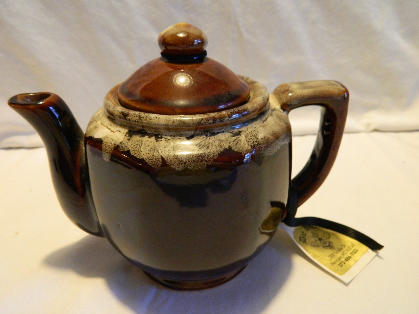 VINTAGE BROWN DRIPWARE GLAZE TEAPOT