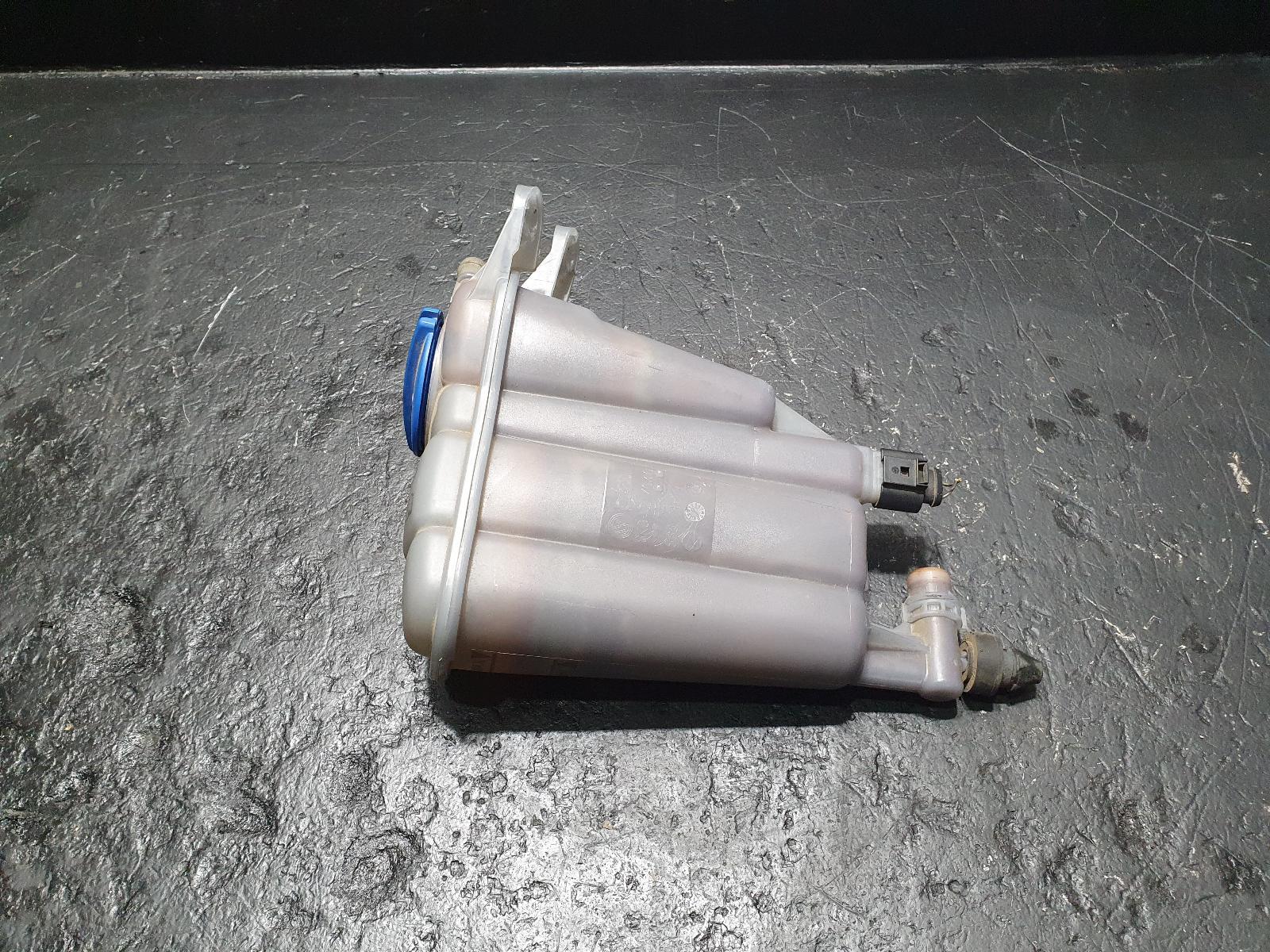 2011 Audi Q5 OVERFLOW BOTTLE /S 8R 03/09-01/17 8K0121403Q image 2