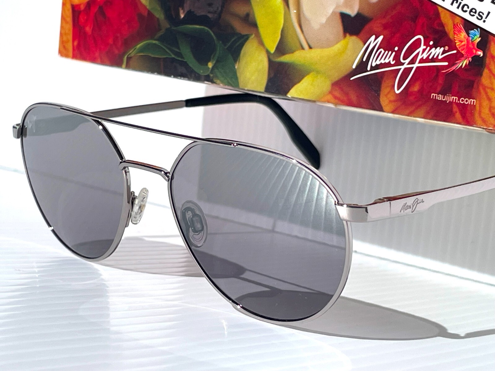 Pre-owned Maui Jim Waterfront Silver Polarized Silver Black Mirror Sunglass Dsb830-11