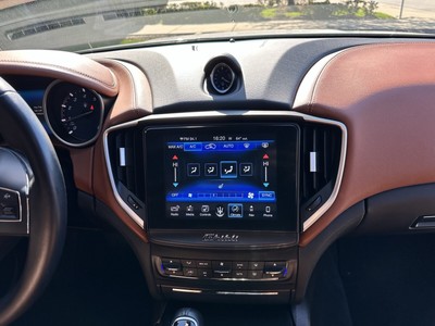 image 14 of interior