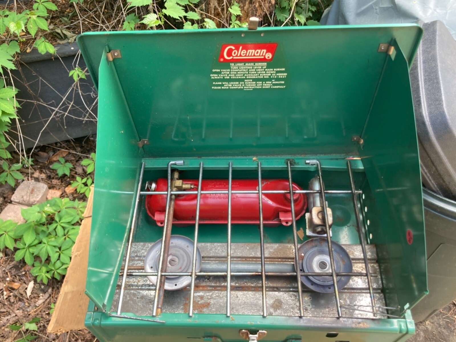 Vintage 1950’s Coleman 425 White Gas Camping Stove 2 Burner Orig. Box