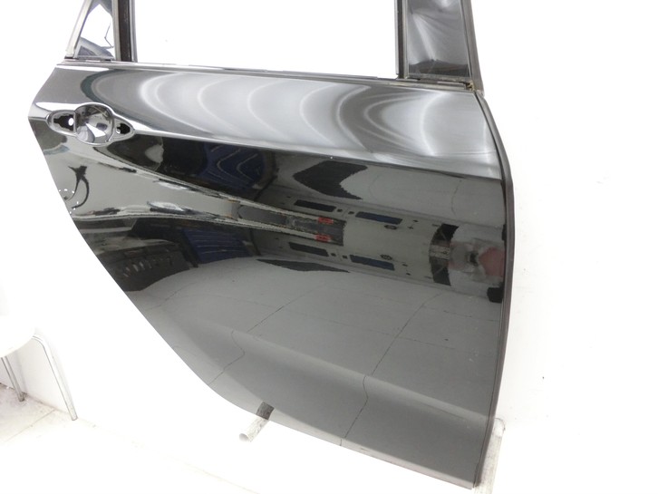 BMW F45 218d 14-18 Tür Rechts Hinten 668 BMW F45 218d 14-18 21.09.2017 1306527E1 4100-9631840 9631840 gebraucht Vorschau 5