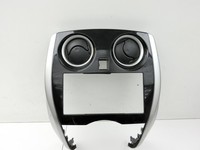 Nissan Note E12 13-17 Luftdusche Luftdüse Mitte Nissan Note E12 13-17 25.02.2016 682603VV0A 682603VV1A gebraucht Vorschau 2