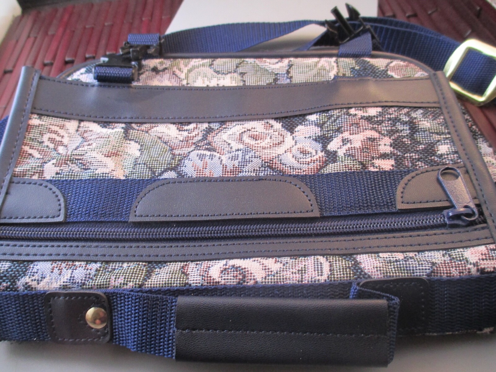 Vintage Bible Carry Case Tapestry Book Bag Pockets Cosmetics Travel 10