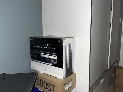 Sony PlayStation 3 PS3 CECHA00 60GB First Black Model Sony PlayStation 3 PS3 CECHA00 60GB First Black Model