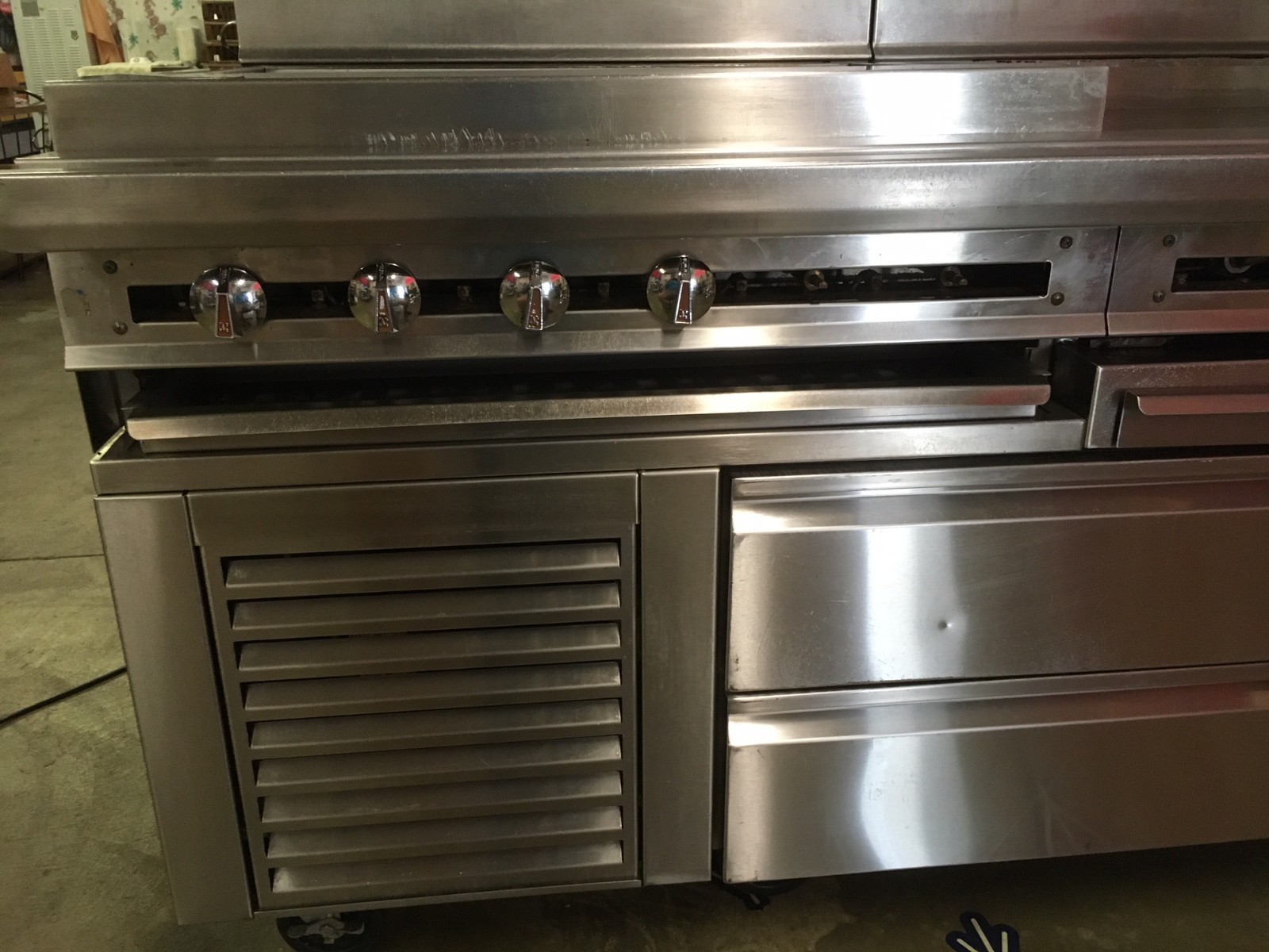 Jade Modular Char Broiler, Griddle & 72