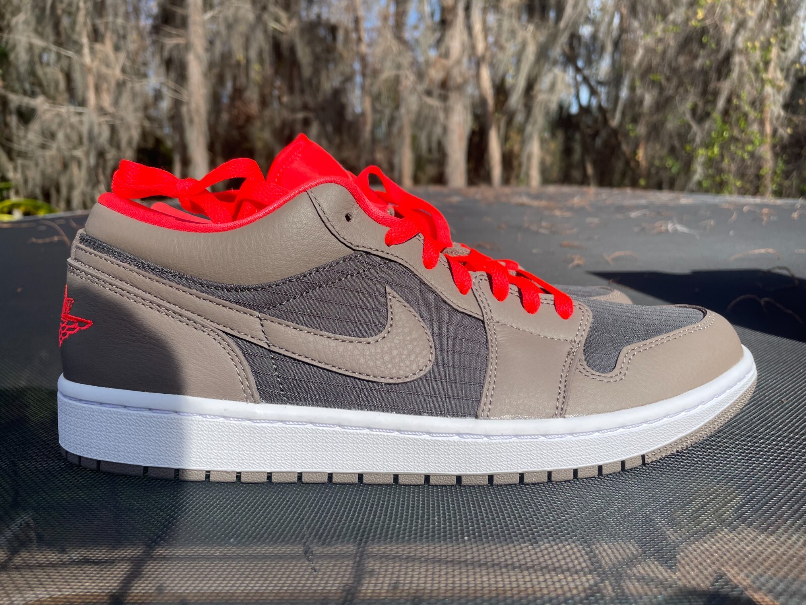New Jordan 1 Low SE Newsprint Olive Grey (W) Size 12 (DQ6076