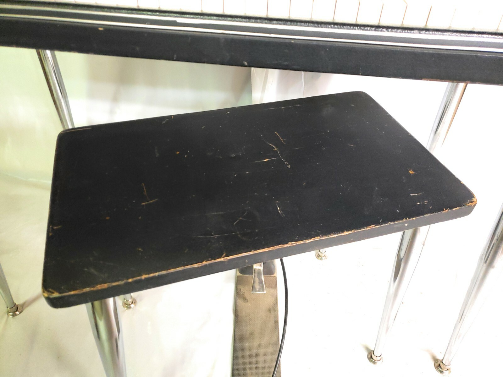 Wurlitzer 200 - Vintage Keyboard Electric Piano, Model 200 with Pedal and Bench