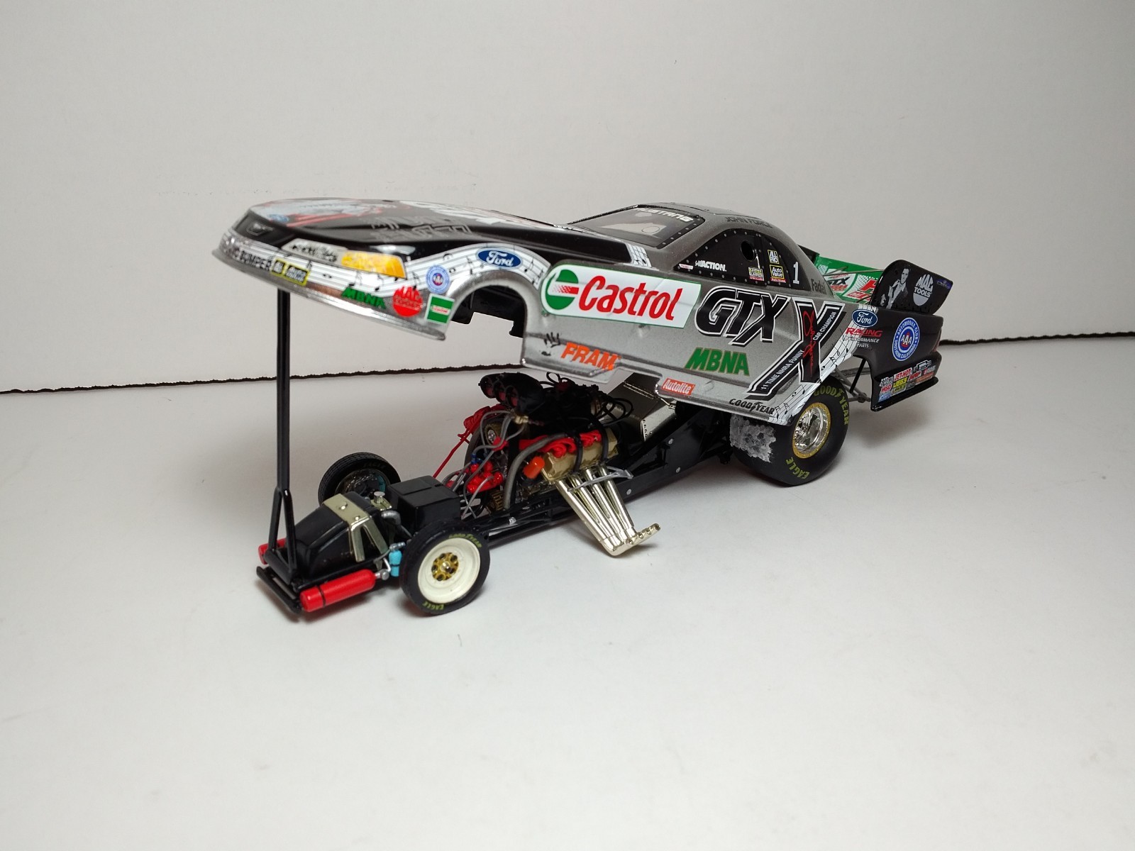John Force Castrol GTX Elvis 25th Anniversary 2002 Mustang Funny Car 1:24 Scale