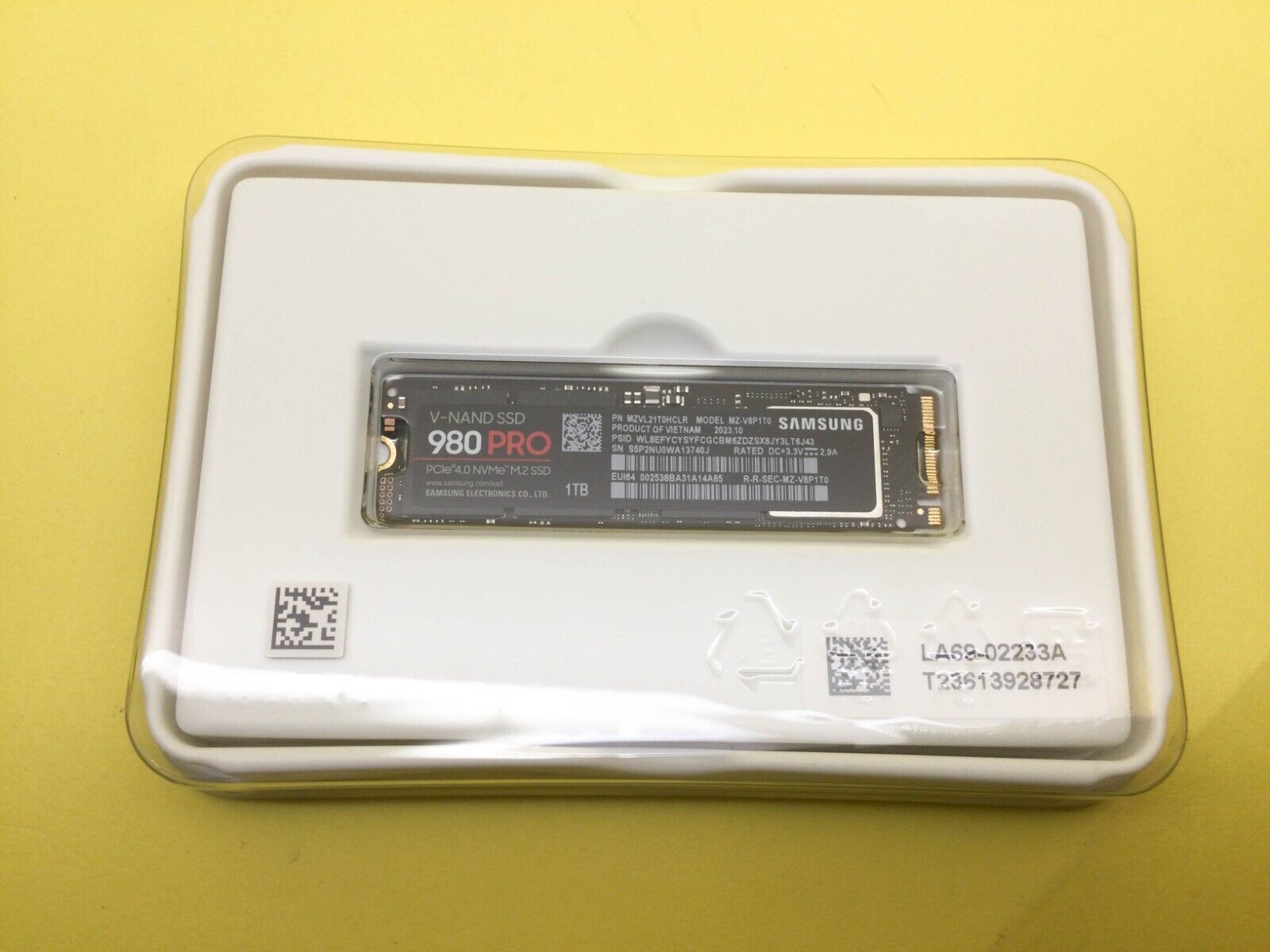Samsung 980 PRO 1TB PCIe 4.0 NVMe M.2 2280 SSD MZ-V8P1T0 New | eBay Samsung 980 PRO 1TB PCIe 4.0 NVMe M.2 2280 SSD MZ-V8P1T0 New | eBay