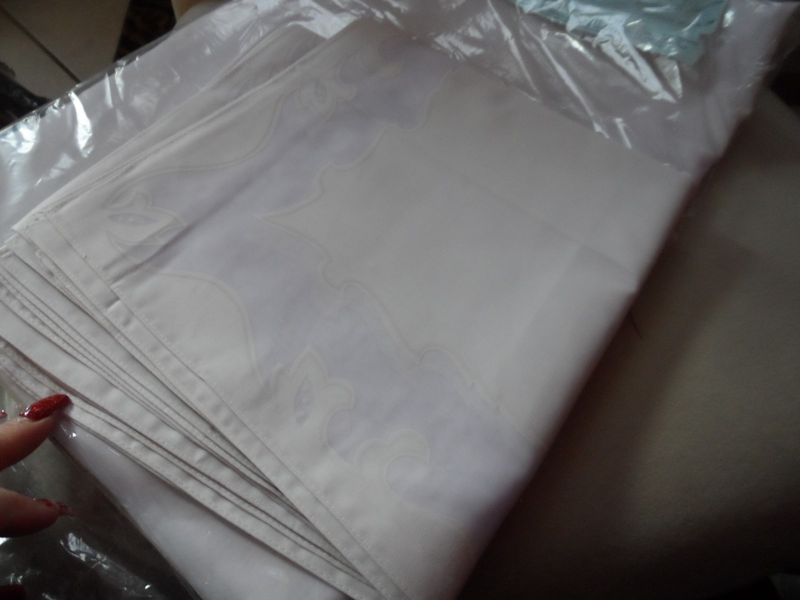 Vintage white demask rectangle tablecloth 65