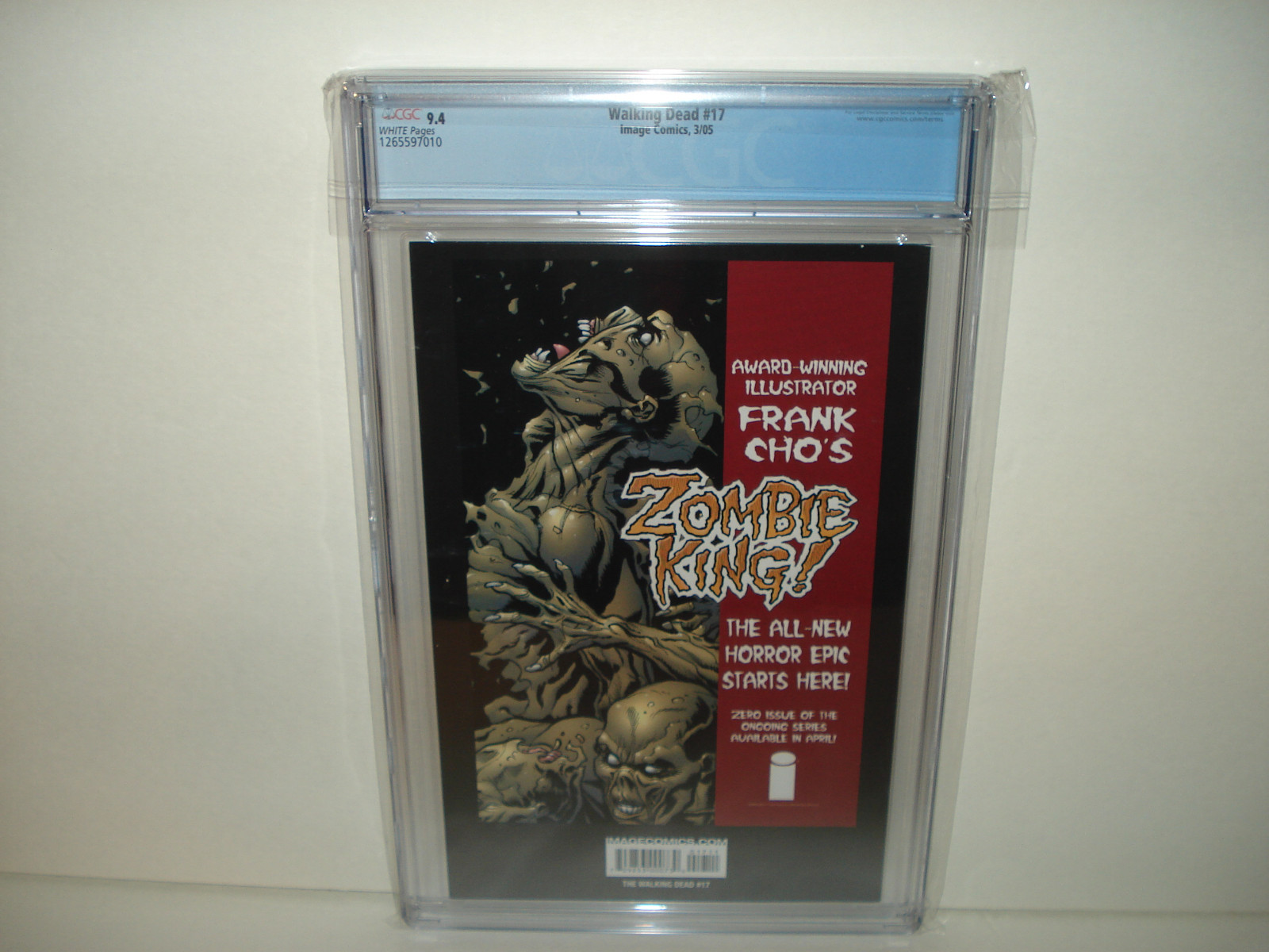 Walking Dead #17 CGC 9.4   Check my other listings,lots of Walking Dead Keys.