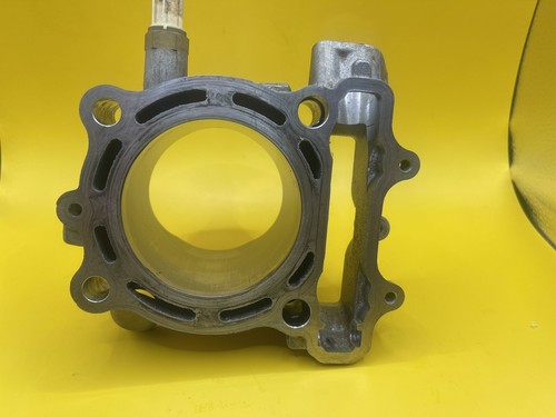 Monna② CN2600 Series - ShopMoxa Powered by Neteon